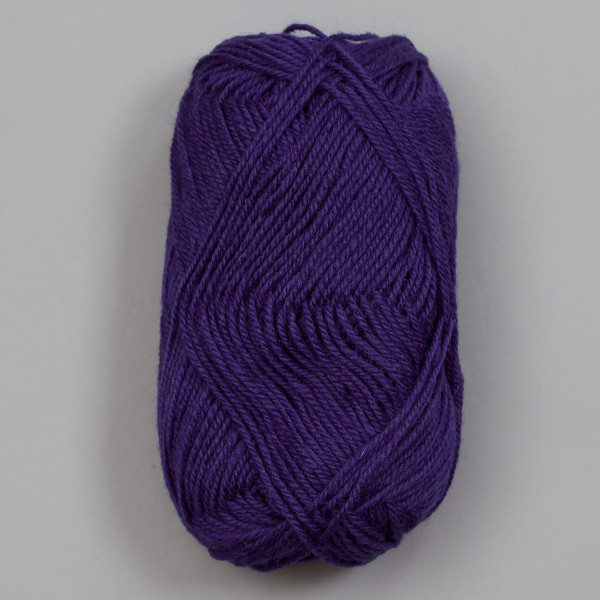 3-tråds strikkegarn - Lilla (142)